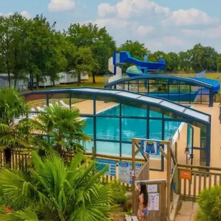 Mobilhome Proche Puy Dufou Kamp alanı *