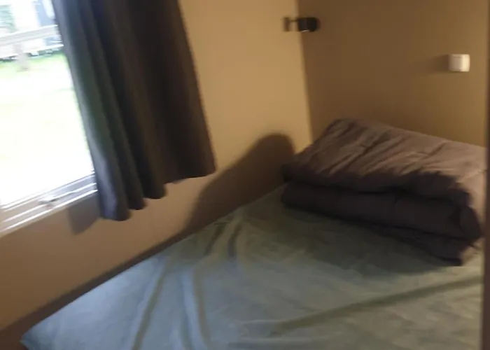 Mobilhome Proche Puy Dufou Κάμπινγκ *